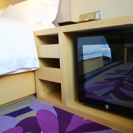 Lavande Hotel Jiujiang Xunyang Road Walking Street Exterior foto